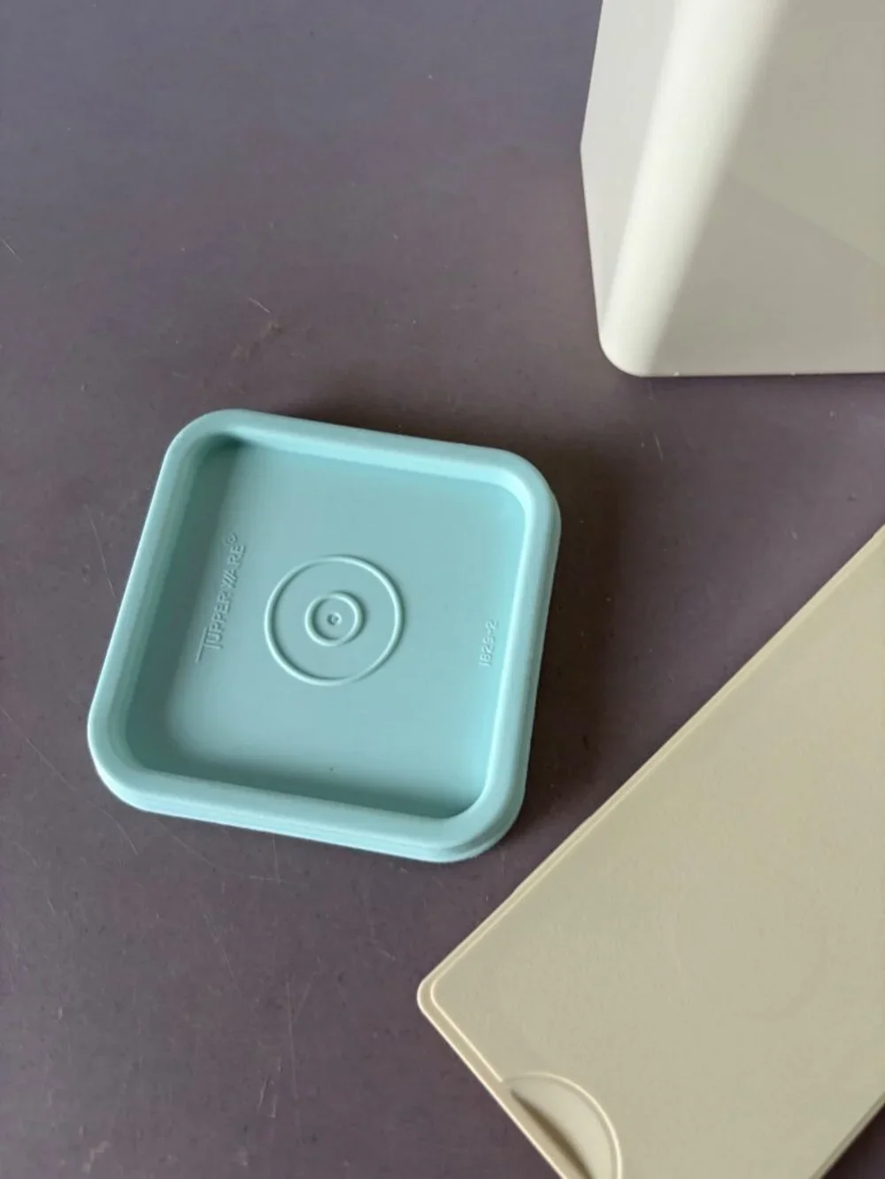 Tupperware Modular Mate Rectangle Storage Container With Lid & Pour Spout Beige